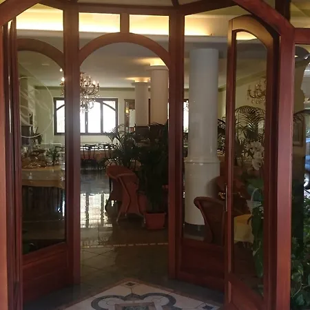 Pescetto 酒店 阿尔本加