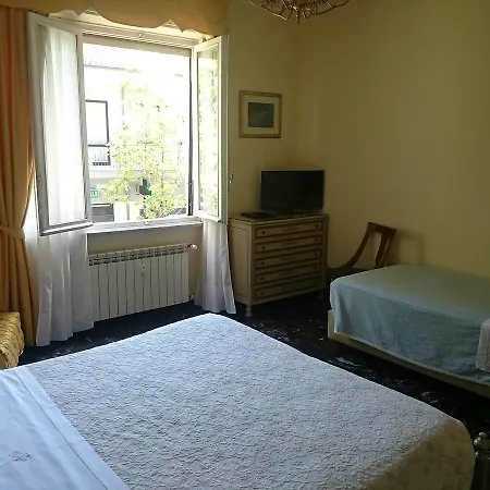 Pescetto Hotel 2*