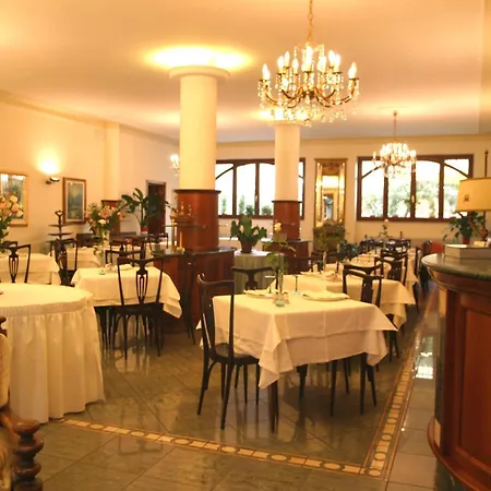 Pescetto 2* ألبينغا