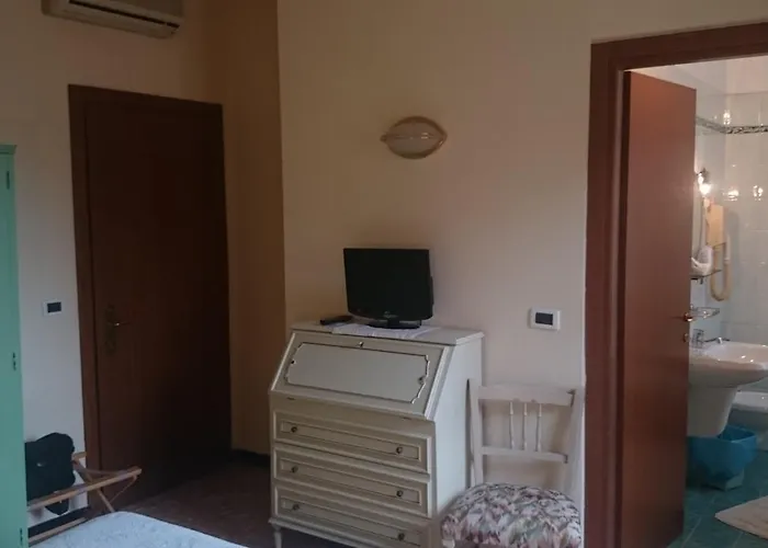 Pescetto אלבניה